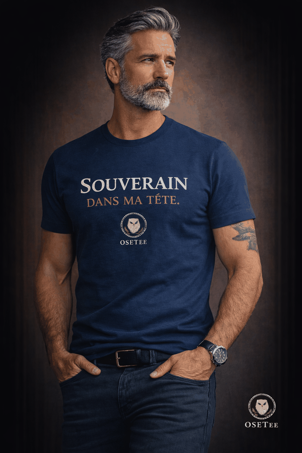 T-shirt Identité Québécoise unisexe classique avec message "Souverain dans ma tête" en coton résistant et confortable.