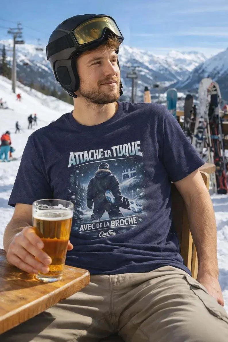 T-shirt unisexe Attache ta tuque imprimé pour identité québécoise avec coupe classique et tissu résistant